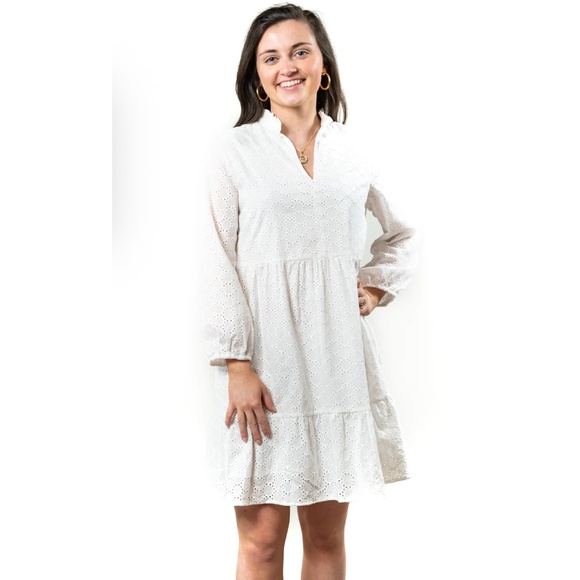 Liza Byrd Dresses & Skirts - Liza Byrd Lilliana White Eyelet Dress NWT